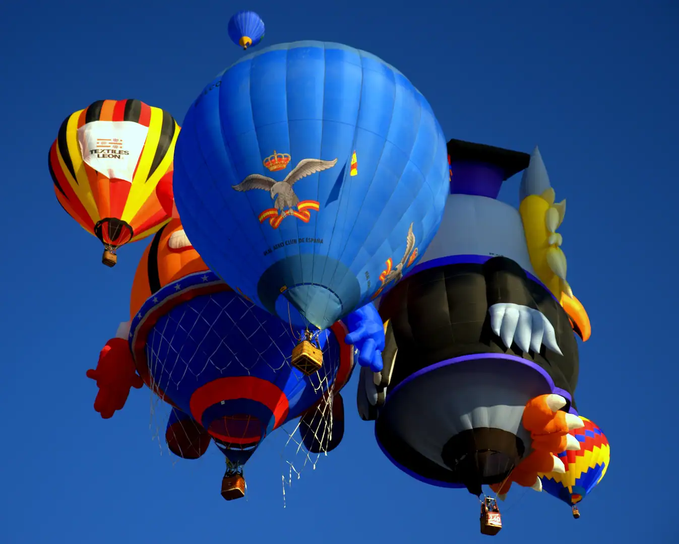 Regata de globos organizada por ayuntamiento