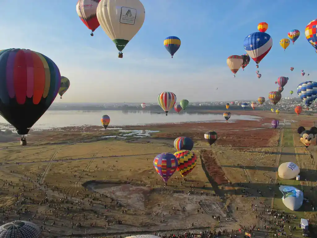 Eventos MICE tourism vuelo en globo